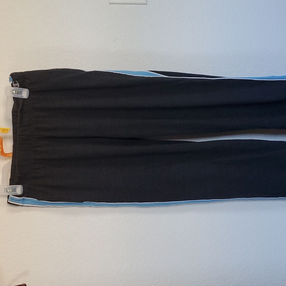 Women's comfortable pants.